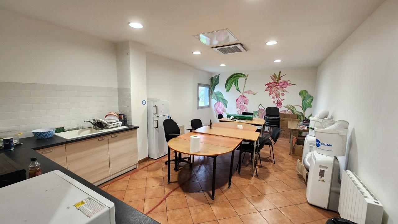 Local d'activité Alfortville 3600m² Location local d'activité Alfortville Val-de-Marne OLACT2530594 3
